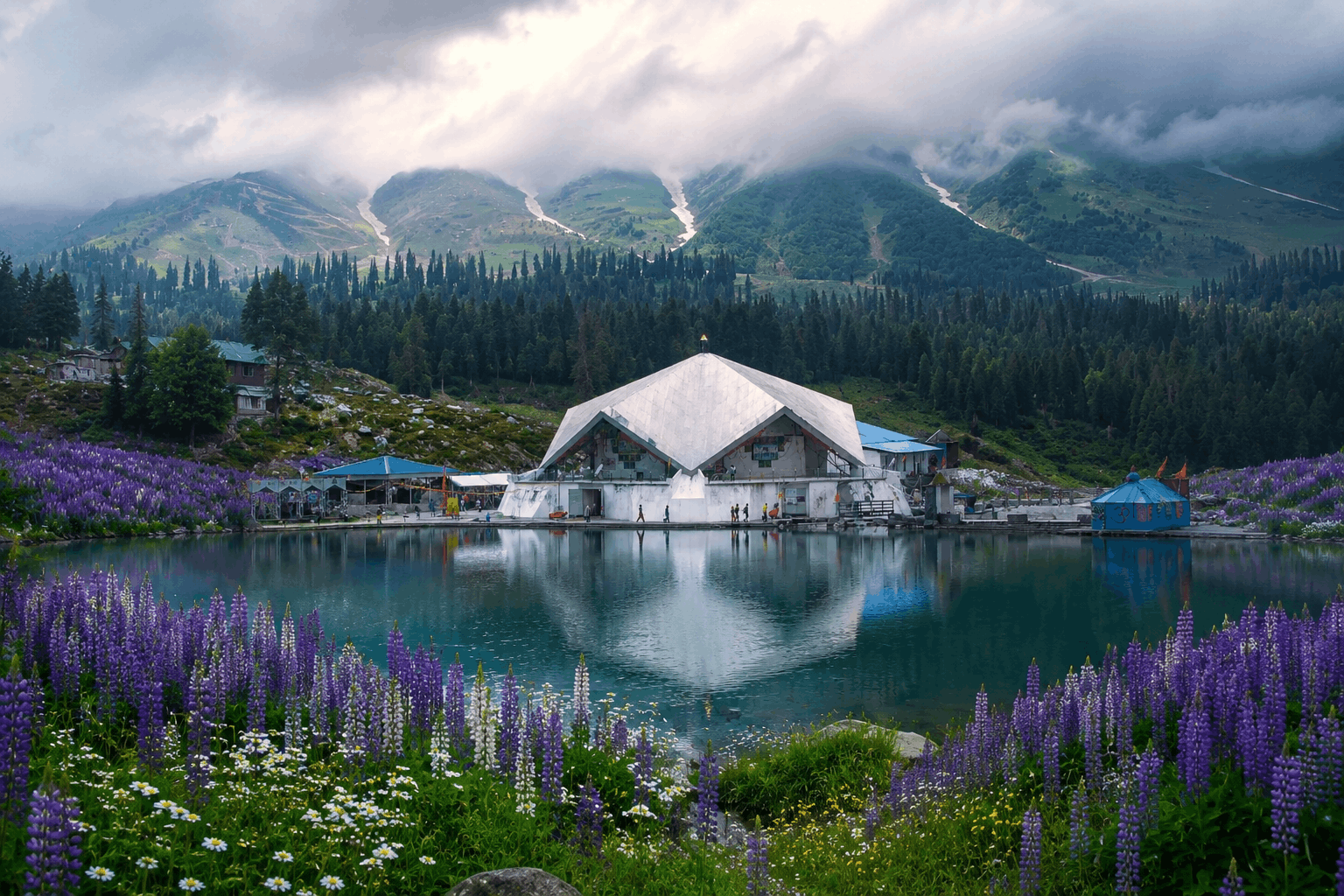 Valley of Flowers with Hemkund Sahib Trek